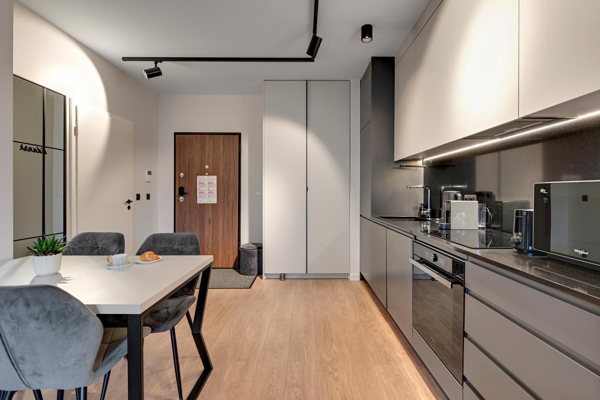 Scala City Center Premium Studios By Lion Apartments グダニスク エクステリア 写真